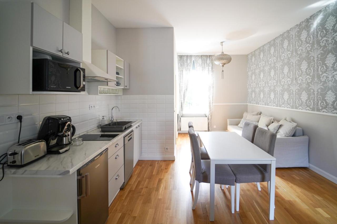 Spa Apartments Theresia Dubí Extérieur photo
